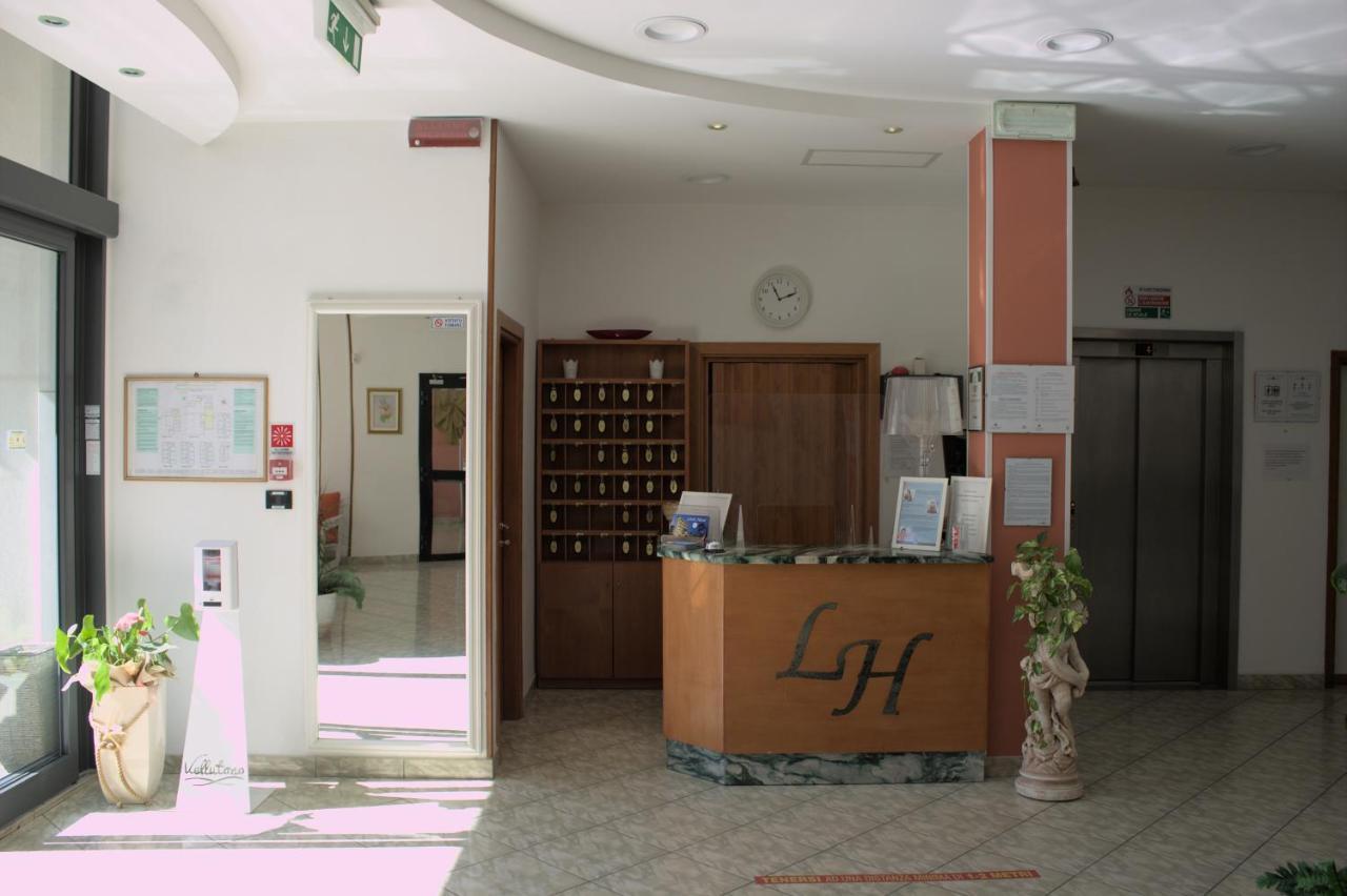 Little Hotel Cesenatico Exterior foto